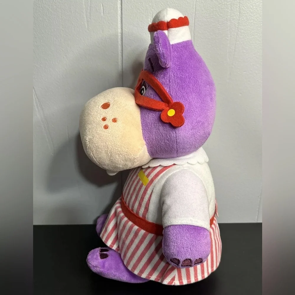 Disney Jr Doc McStuffins Hallie Hippo Bean Bag Plush Doll Figure Stuffed Toy - Picture 3 of 9